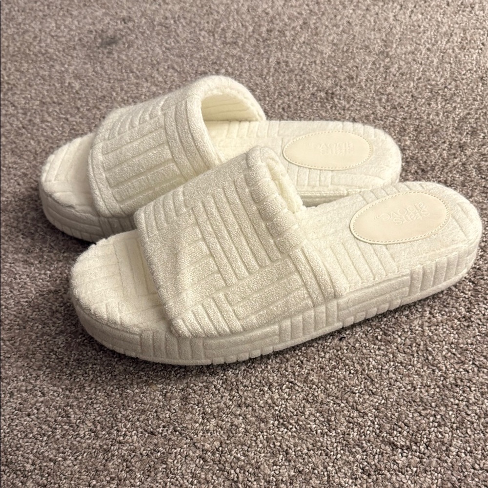 Stars Above Women’s Sammy Platform Slide Slippers (M, 7/8)